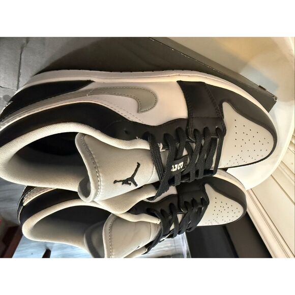 Nike Men's Air Jordan 1 Low Lace-up Sneakers Light Smoke Grey Size 8.5 NWOT - Picture 14 of 15